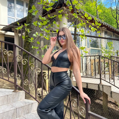 Массажистка Яна, 23 года, Москва - Анкета 106467