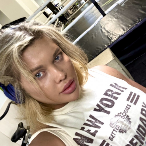 Массажистка Саша, 37 лет, Москва - Анкета 114687